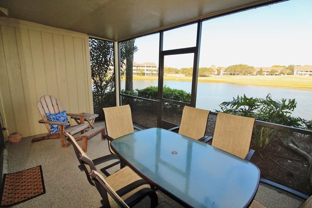 Seascape Lakefront Villas 124