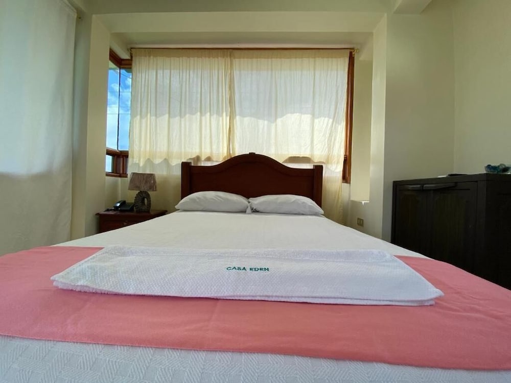 Hostal Casa Eden Galapagos view 2