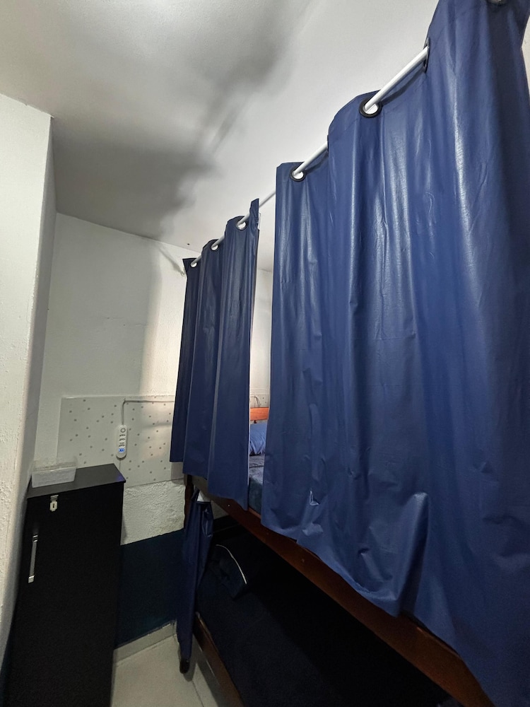 Primos Hostel & House