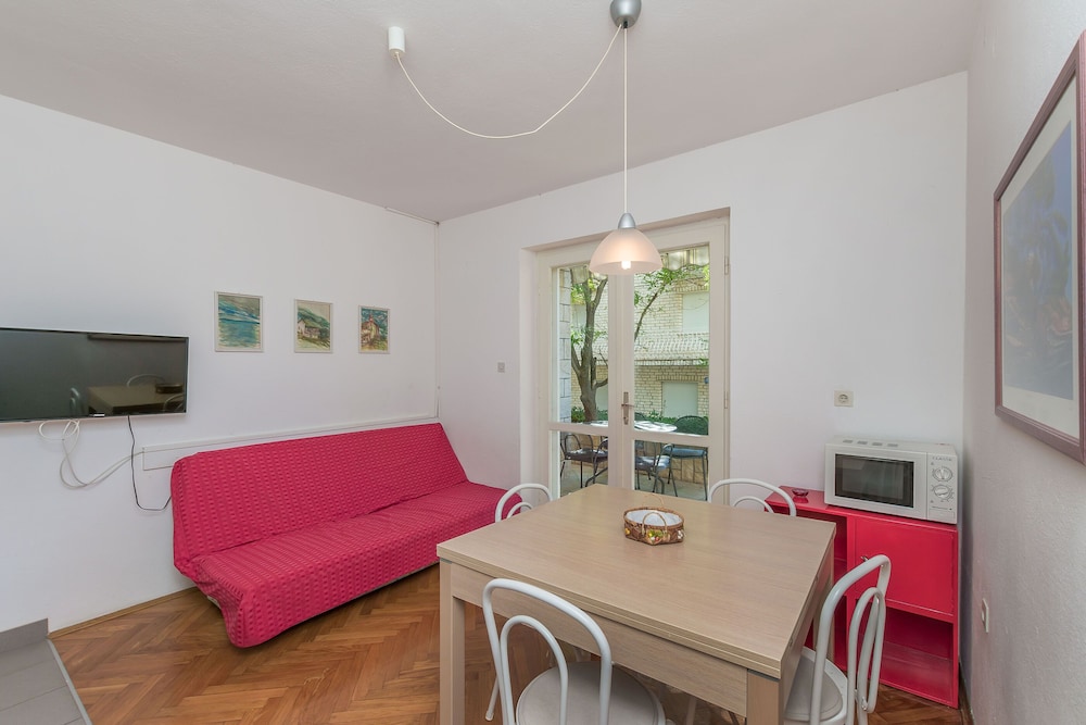 Apartments Dubravka view 3