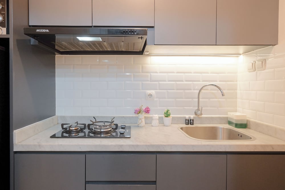 Comfort And Compact Studio At Apartment Tokyo Riverside Pik 2