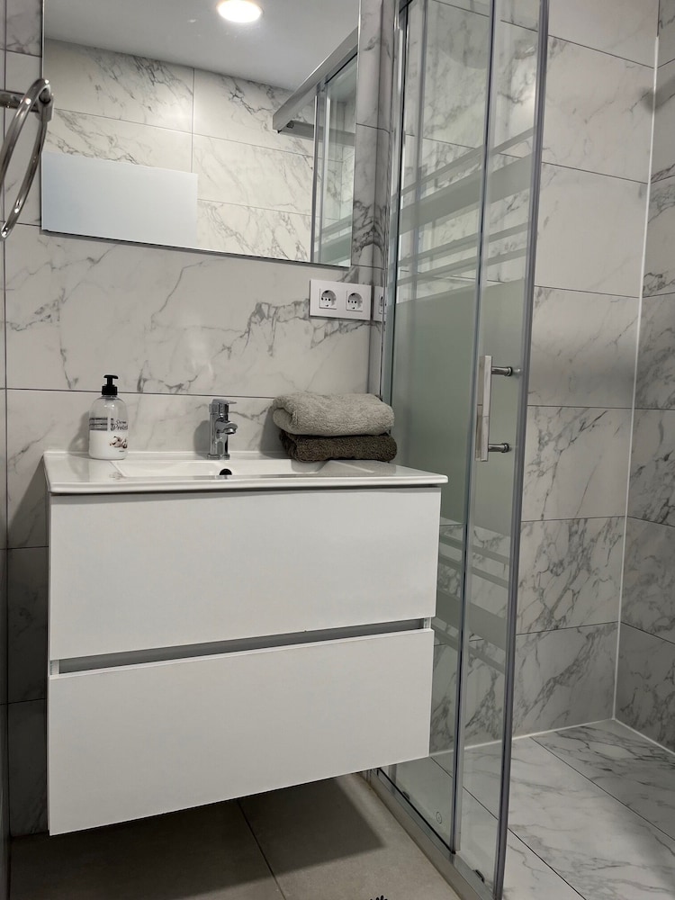 Meridiana Apartments