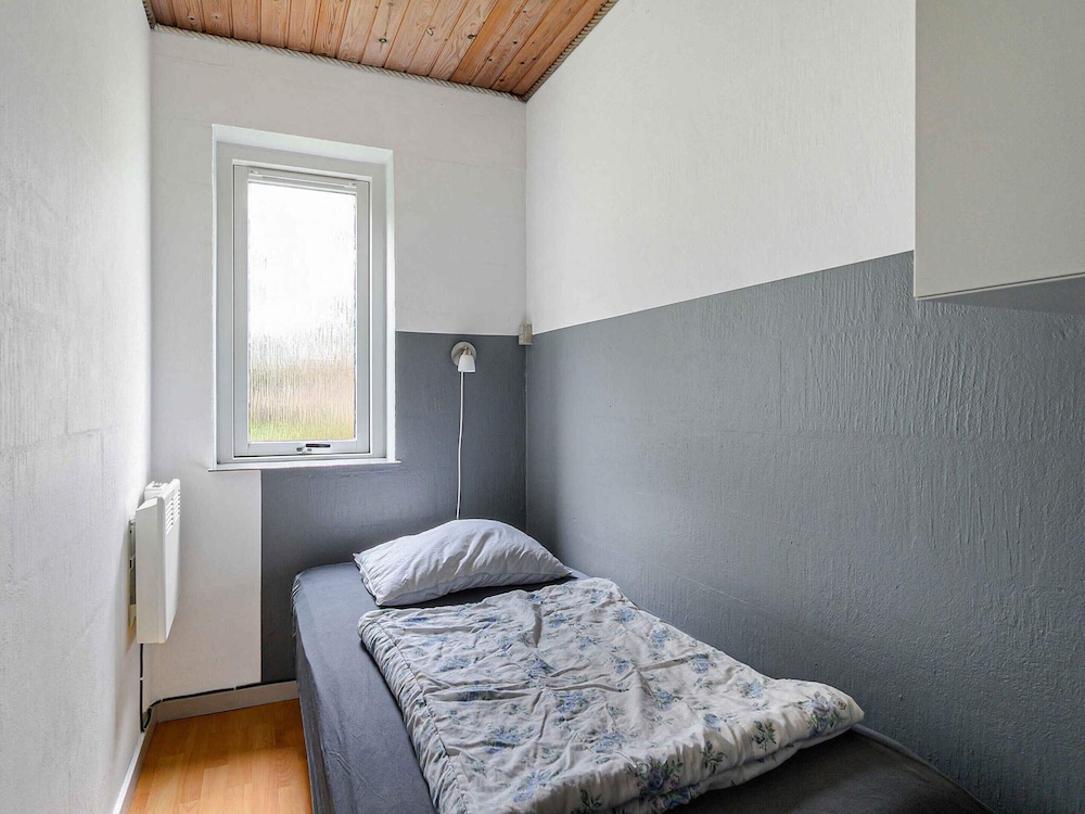 5 Star Holiday Home in Stege