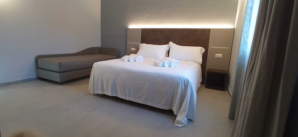 Tiber Suite