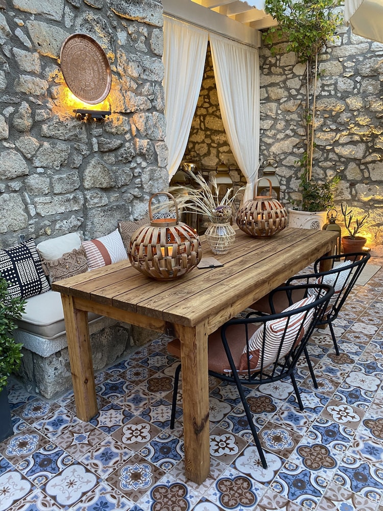 Morisi Avlu - Image 14