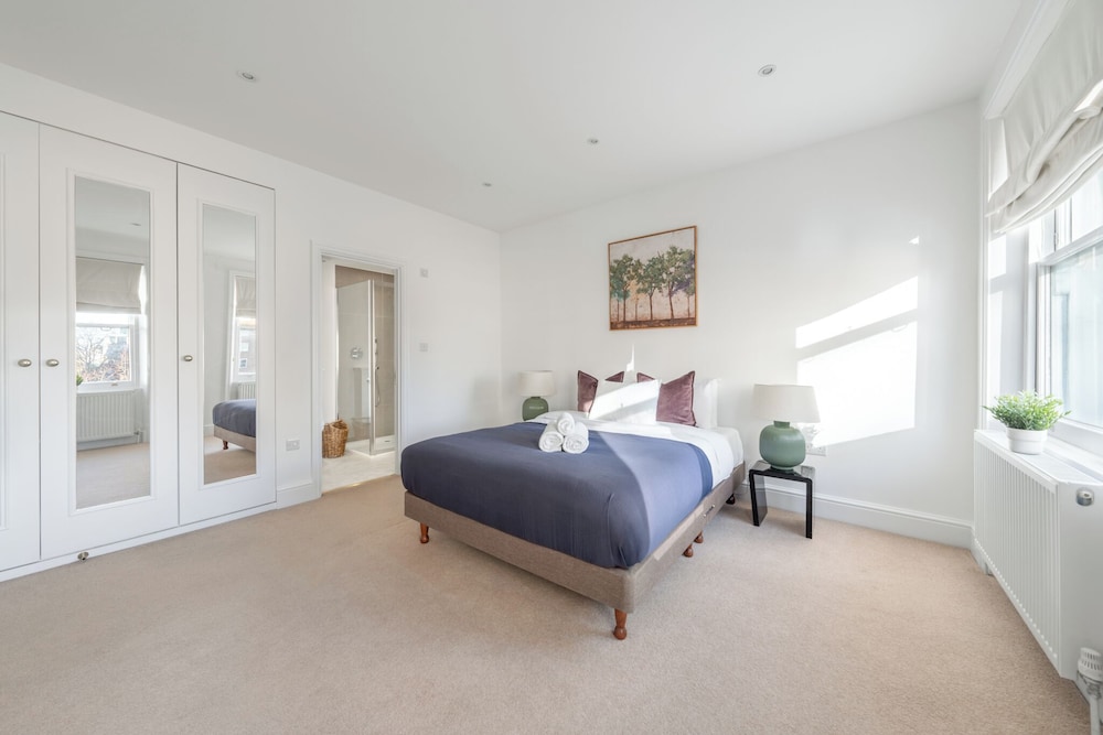 Hyde Park 3BR Retreat by Marble Arch