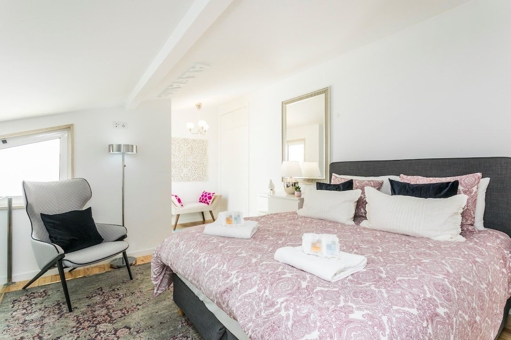 LxWay Apartments Alfama - Corvos view 2