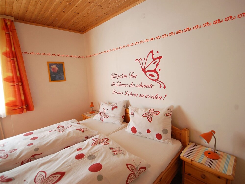 Renovated Mountain Retreat Stay view 2