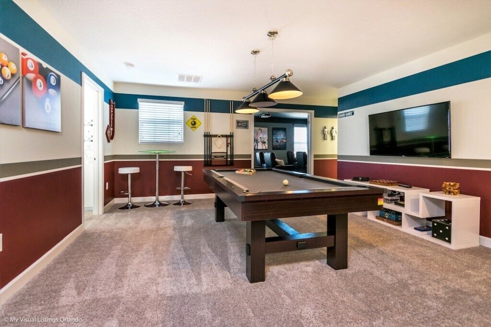 8946tw 8 Bedroom Villa by RedAwning view 2