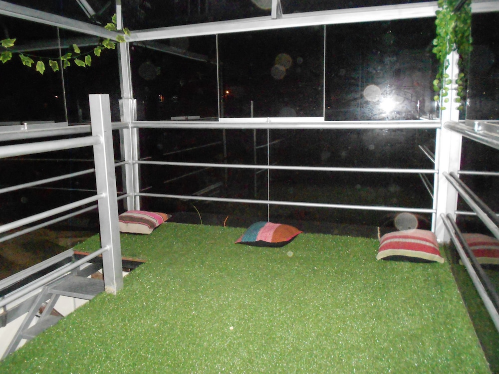 Garden Lodge