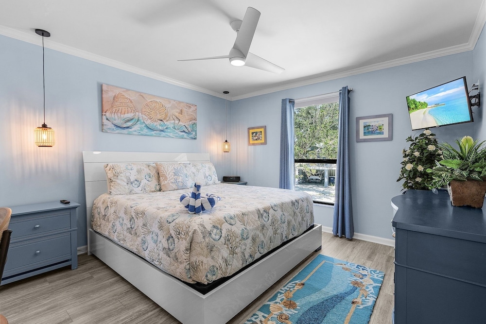 130 Tiki Tides: 2br W/ Outdoor Tiki Bar! 2 Bedroom Home