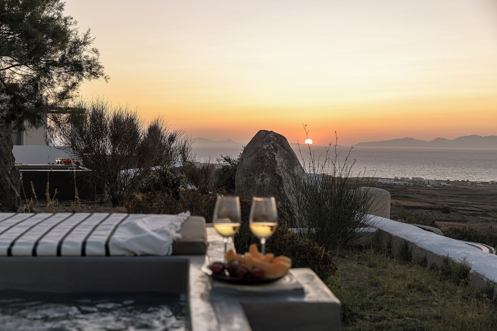 GTK Santorini Oia Sunset Villas