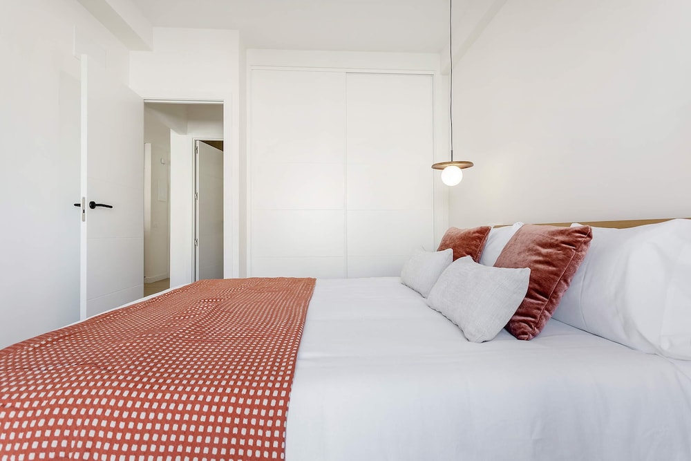 Elegant Apartment in Madrid Pedro Teixeira