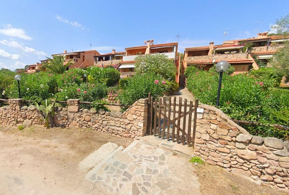 Apartment Porto Istana Near the Beach