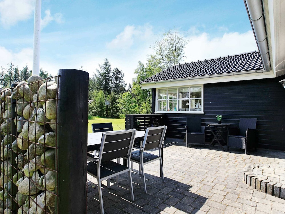 6 Person Holiday Home in Jerup