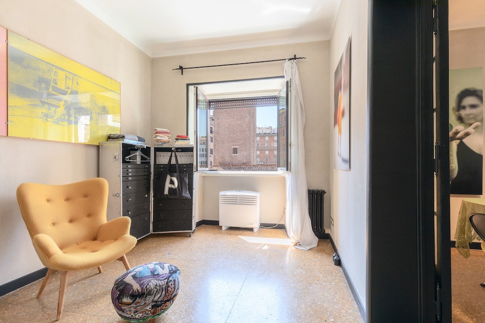 Rome as you feel - Torre Argentina Art Apartment