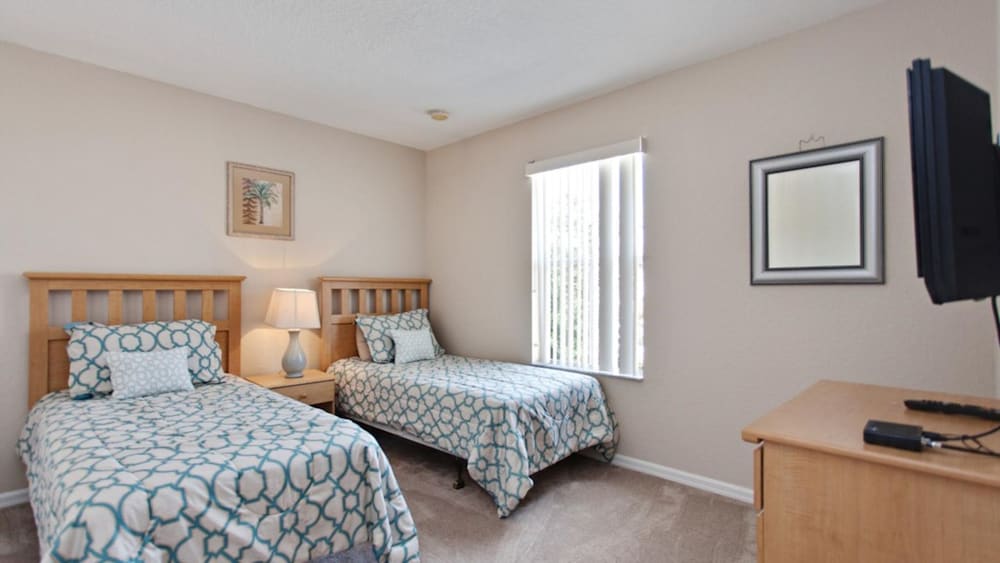 Regal Oaks 2713 view 3