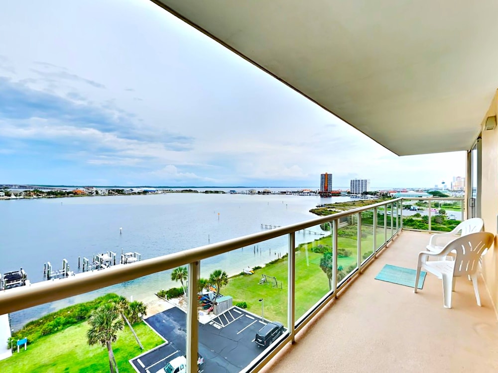 Sabine Yacht & Racquet #8D by Southern Vacation Rentals