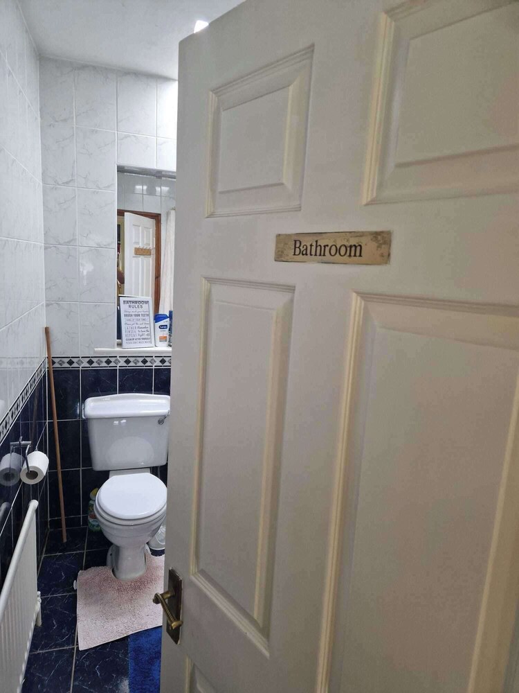 The Railway Lodge, 4 Bedrooms, Sleeps 11, Pets Ok