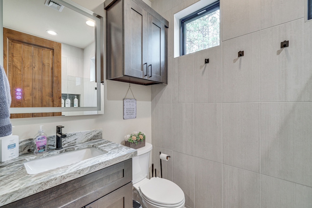 Contemporary & Cozy! Pinetop Country Club Casita