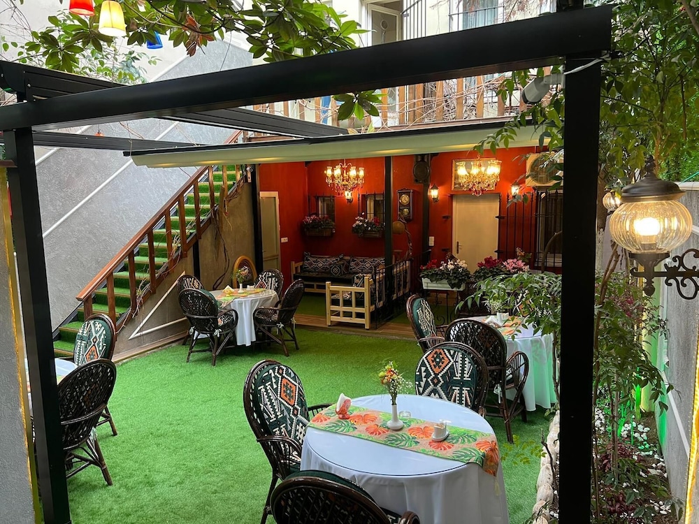 Moda Suit - Image 26