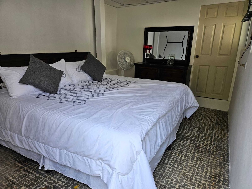 Hotel Monasterio