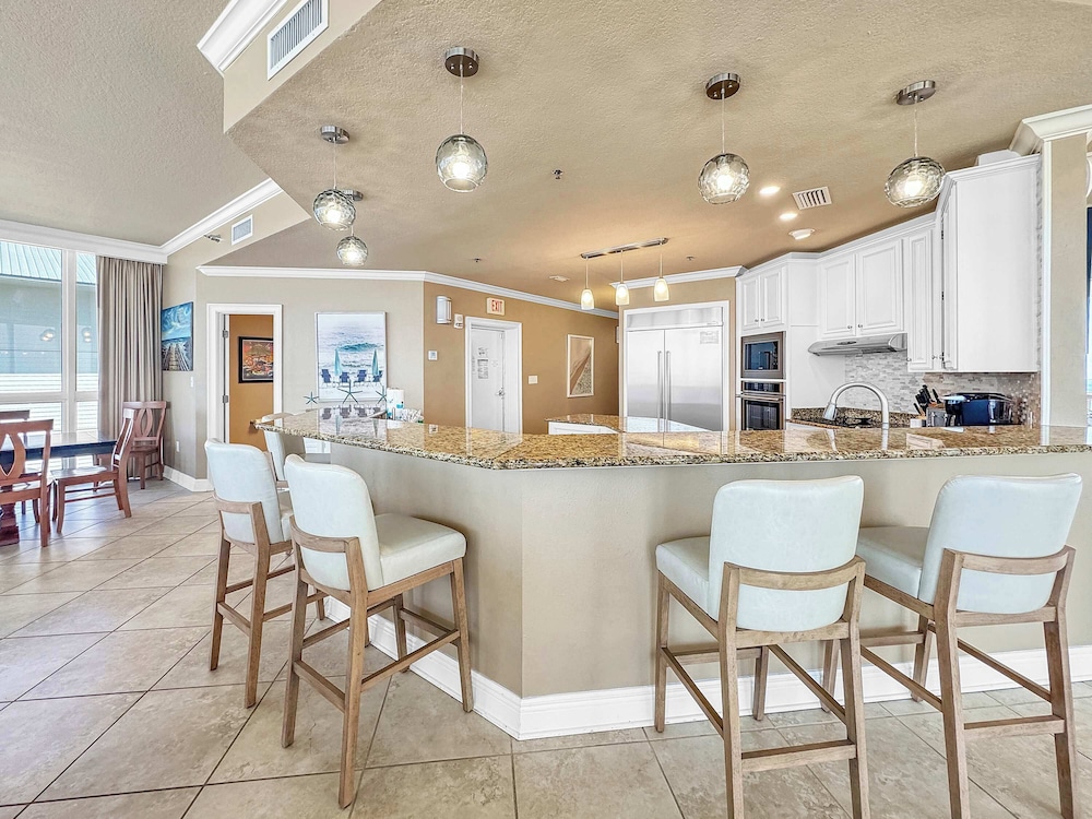 Oceanfront Luxe Pool + Beachfront Free Golf