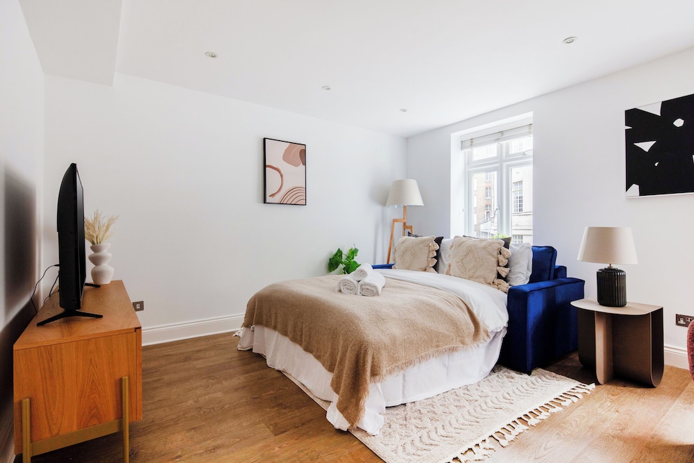 Stylish 1BR in the Heart of Westminster