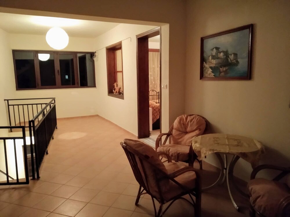 Vallias House