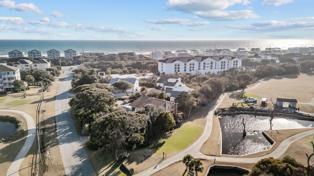Fore Your Delight 3 Bedroom Townhouse