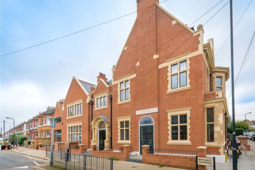 Unique 2 Bedroom Penthouse Apartment in Kensal Rise