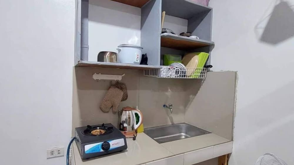 Room-2 Bedroom Apartment Near Burnham Pa