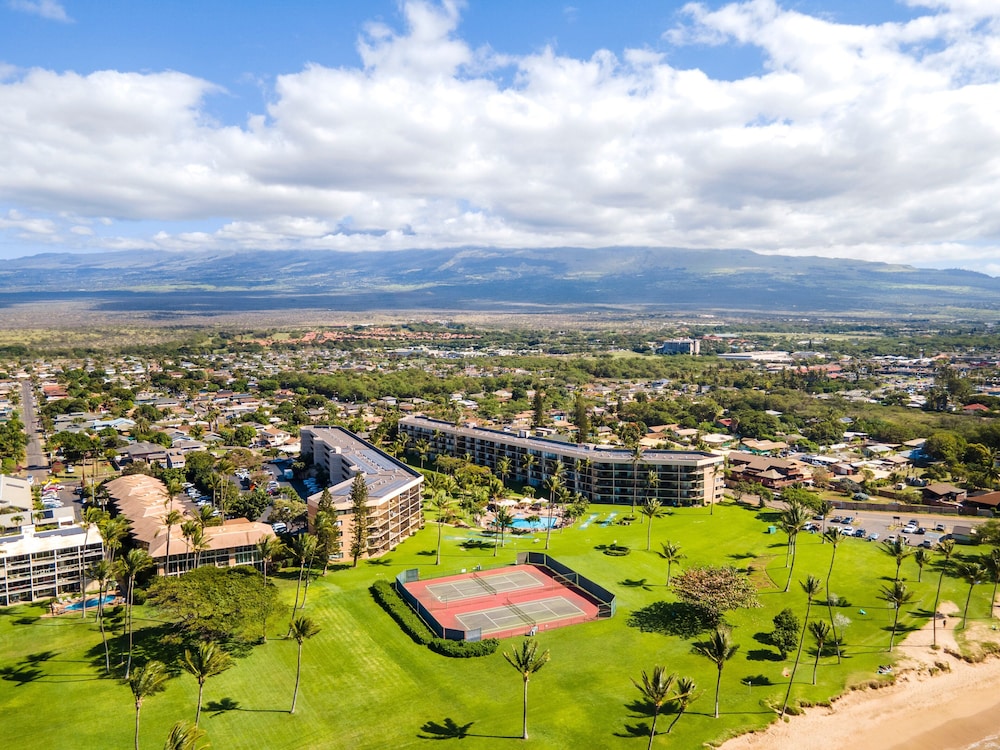 2BR/2BA Oceanfront Condo in Maui Sunset