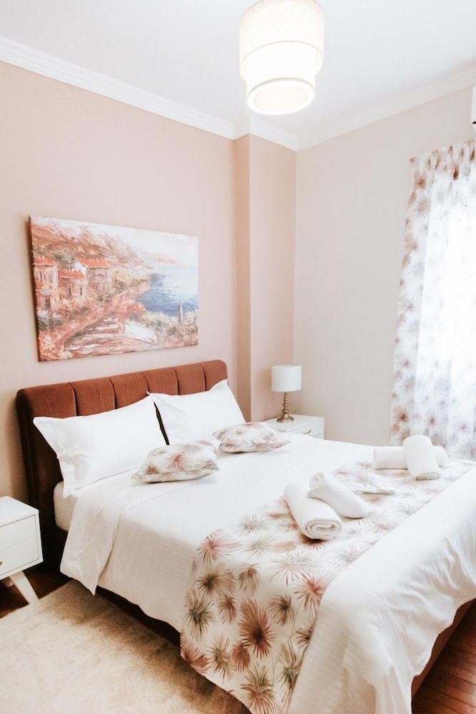 Best House Ellinou Stratiotou Ayia Patra view 2