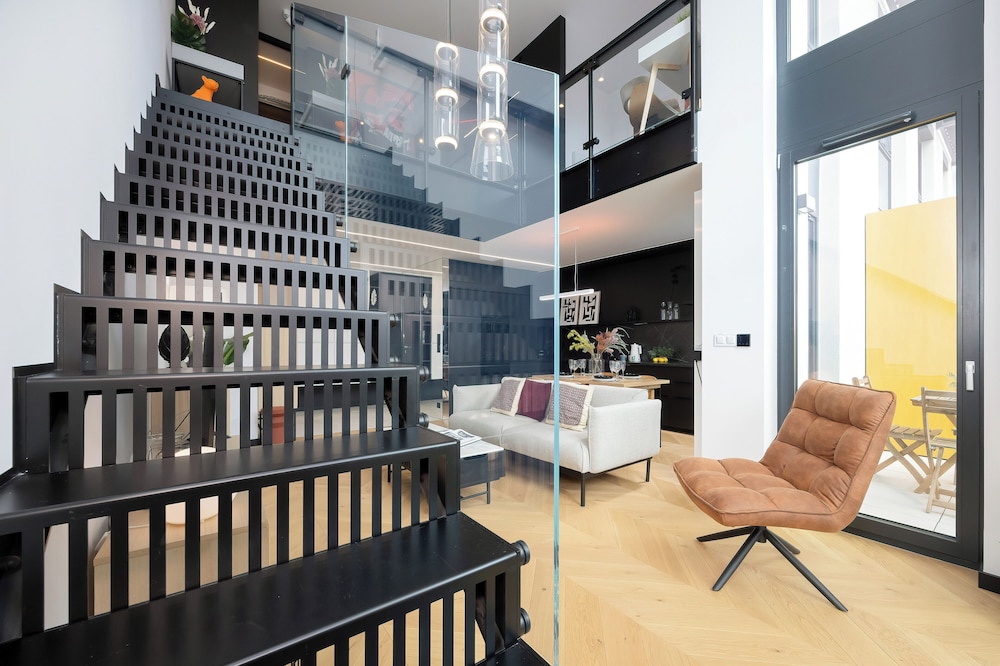 Apartment With A/C by Renters Prestige