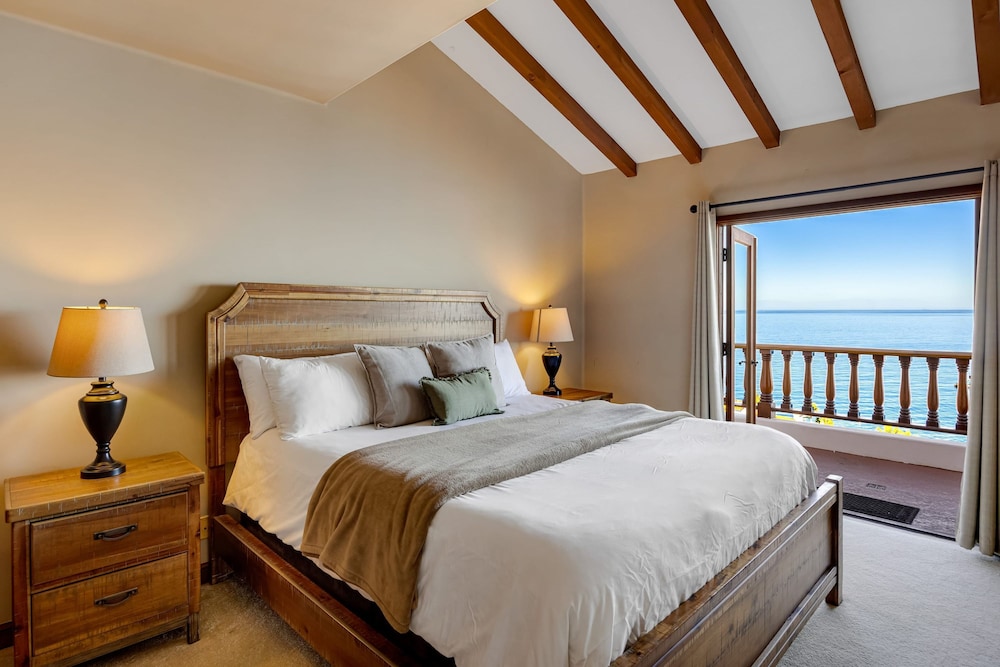Camino De Flores by Avantstay Views Pool Beach Access Community Amenities