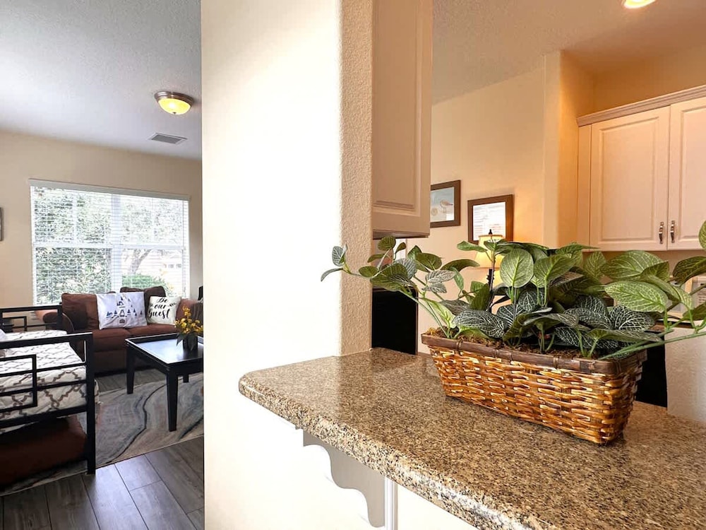 Cozy Reunion Resort Home - Sleeps 4 Near Disney