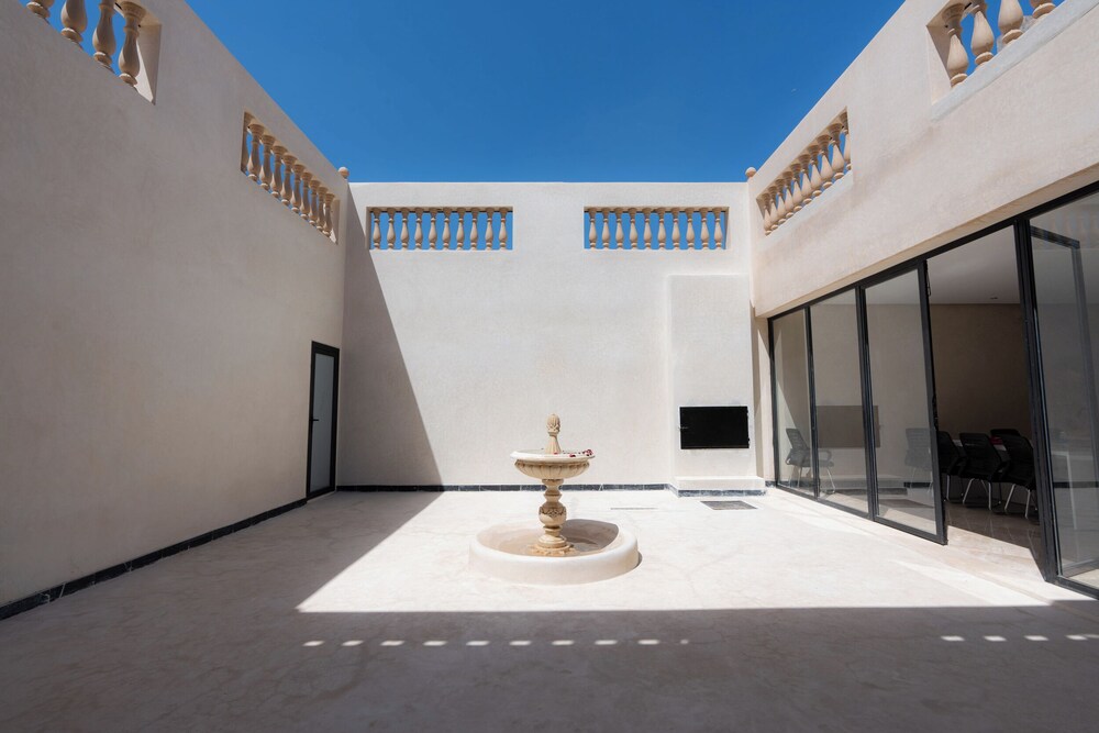 Palais Nouhass