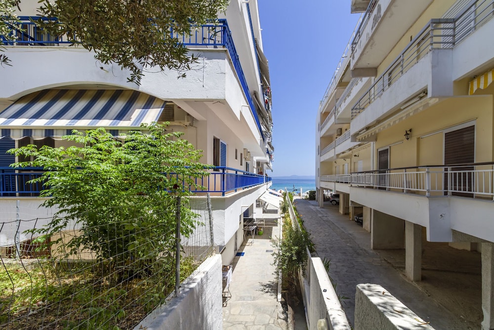 Poseidon Edge No9 by Rentalspro - Kallithea