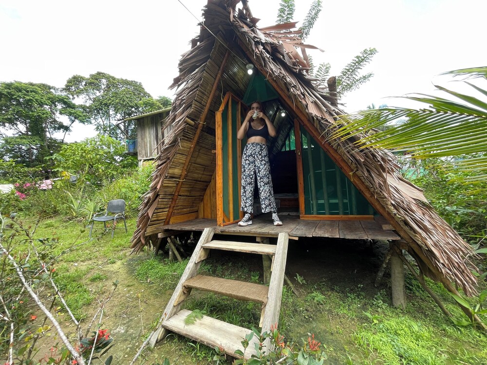 Wira Pora Hostal