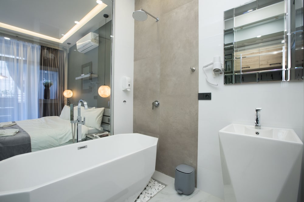 Stay Inn on Yekmalyan St