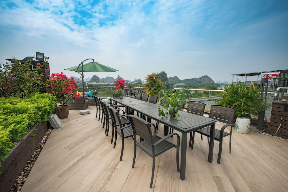 Li River Resort Villa Hotel