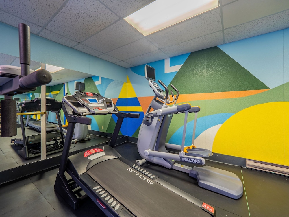 Cedars Inn Hotel  Convention Center - Property Image 3