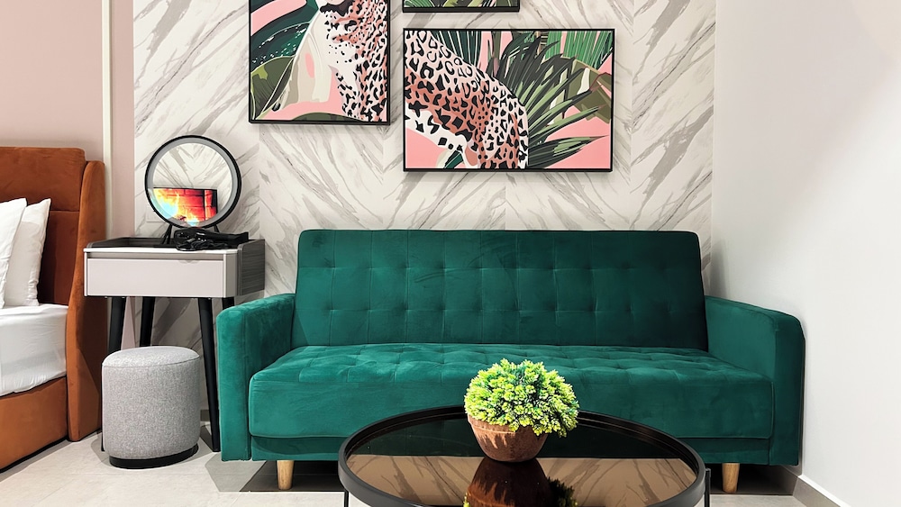 The Paxtonz by Manhattan Group