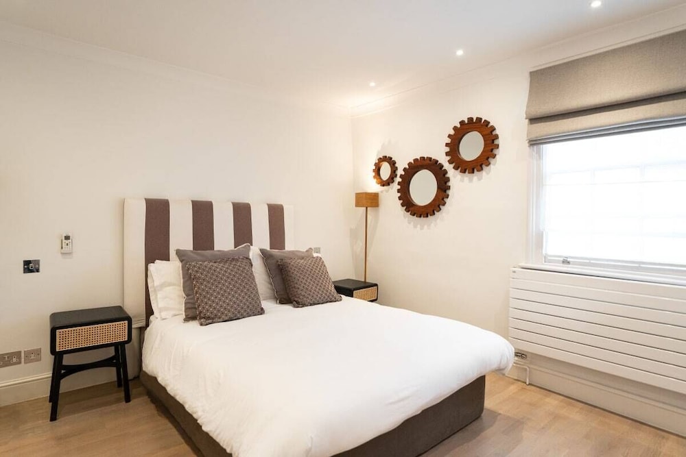 The Chelsea Place - Lovely 4bdr House With Terrace