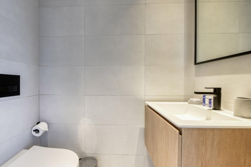 Luxury Apt W Burj Khalifa Vw Dubai Canal Access