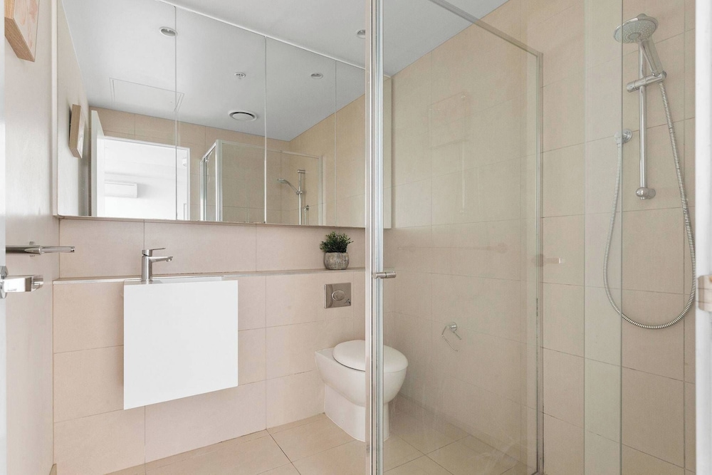 A Cozy 2BR Home Next to The Yarra River