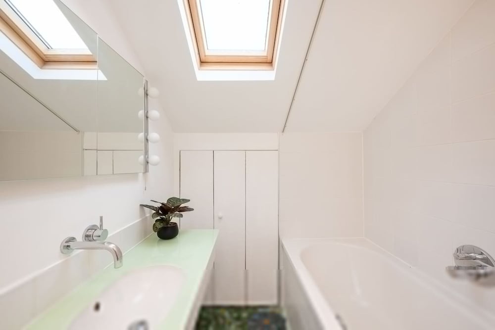 Luxury Penthouse in Maida Vale With Fast Wi-fi