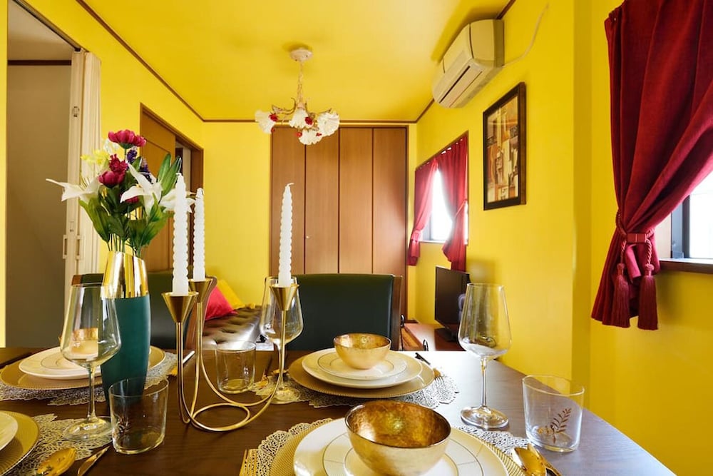 Private House St8