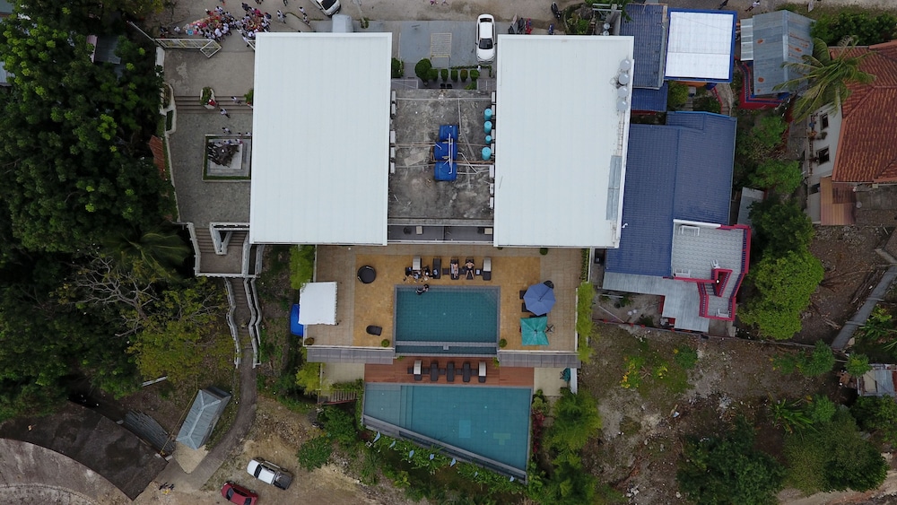 Ocean Suites Boutique Hotel